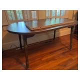 Expandable Dining Room Table with Leaf, 59.5' Long