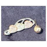 Two-Piece Jewelry Set with Leaf Motif, Total Weigh