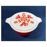Pyrex 474-B 1 1/2 Quart Casserole Dish with Friend