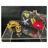 Beaded Coin Purse With Floral Design and Two Gold-