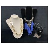 Costume Jewelry Lot: Necklaces and Bracelet