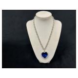 Heart-Shaped Blue Gem Pendant Necklace With Rhines
