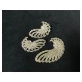 Silver-Toned Jewelry Set With Rhinestone Wing Moti