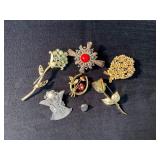 Vintage Brooches Including Sarah Coventry, Florenz