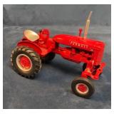 Farmall Model Toy Tractor Diecast Replica