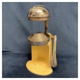 Juice-O-Mat Manual Citrus Juicer by Rival