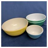 Four Vintage Pyrex Mixing Bowls