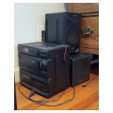 Sony CFD-560 Stereo System with 2 Speakers