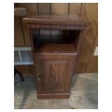 Oak Single-Door Side Cabinet With Shelf