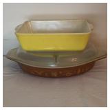 Pyrex Bakeware Lot: 2 Pieces Assorted