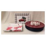 12 Plastic Plates, Round and Square