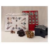 Holiday Décor Lot with Napkin Rings and Box