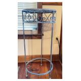 Metal Plant Stand with Lattice Top, 28ï¿½ x 13ï¿½