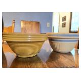 9.5' Mixing Bowls, One With Cracks