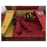 ERTL International Farm Set Die-Cast Model