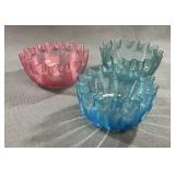Victorian Threaded Art Glass Ruffled Bowls Trio