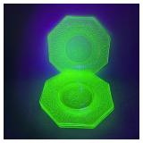 LE Smith By Cracky Uranium Glass Plates, Set of 4