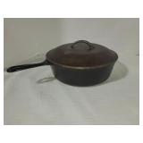 Wagner 10' Cast Iron Pot with Lid