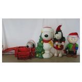 Peanuts Characters Christmas Decor