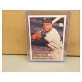 1957 Topps Willie Mays #10 Reprint