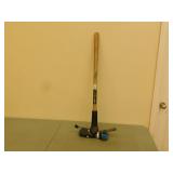 Yardworks 2.5 lb pick Mattock