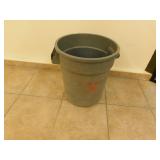 Garbage can  23 in tall