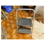 2 Foot Metal Step Ladder