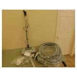 Central vacuum / hose and accessories