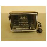 FLIP TIME CLOCK/RADIO MODEL 7-4415B (WORKING)