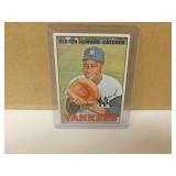 1967 Topps Elston Howard #25 card