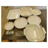 Miscellaneous glass lot