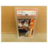 1995 Fleer Paul Molitor #101 Graded Baseball Card