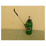 3 Gallon lawn sprayer