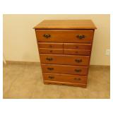 5 Drawer wooden dresser  18X31X41