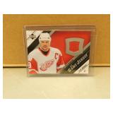 2005/06 Steve Yzerman Jersey Card #J-SY