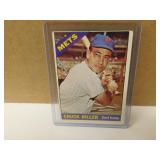 1966 Topps Chuck Hiller #154
