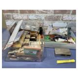 TUB LOT: ASSORTED CRAFTING SUPPLIES FOR JEWELRY