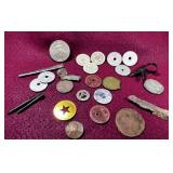 ASSORTED TOKENS, COINS & VINTAGE METAL ITEMS
