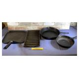 (4 PCS) PAMPERED CHEF GRIDDLE, 2 CAST IRON SKILLET