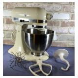 KITCHEN AID STAND MIXER