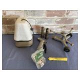 BOX LOT: 2 VINTAGE BRASS NOZZLES, METAL SPRINKLER,