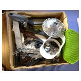 (2 BOXES) ASSORTED KITCHENALIA - STEAMER, STRAINER