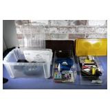 (3 PLASTIC TUBS) VINTAGE ARROW STAPLER & STAPLES,