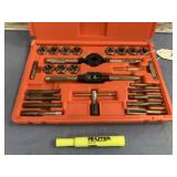 DAYTON 28 PIECE TAP & DIE SET