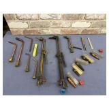 SELECTION OF TORCHES AND TORCH TIPS