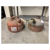 2 PC VNTG GAS CANS