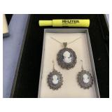 VNTG INSPIRED CAMEO JEWELRY SET