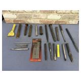 COLLECTION OF CHISELS & PUNCH SET
