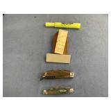 2 VNTG POCKET KNIVES /LEATHER SHEATH