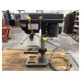 DELTA 8" BENCH DRILL PRESS AND MANUAL;